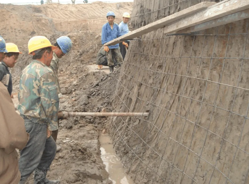 汉中常见基坑支护开挖事故的原因分析与处理方法